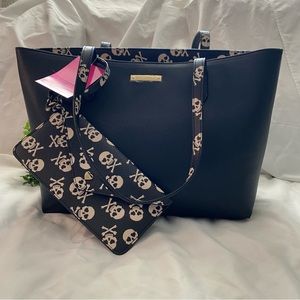Betsey Johnson Skull Tote Bag w/ removable pouch